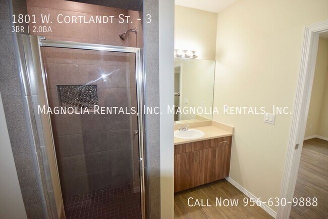 Building Photo - 1801 W Cortlandt St