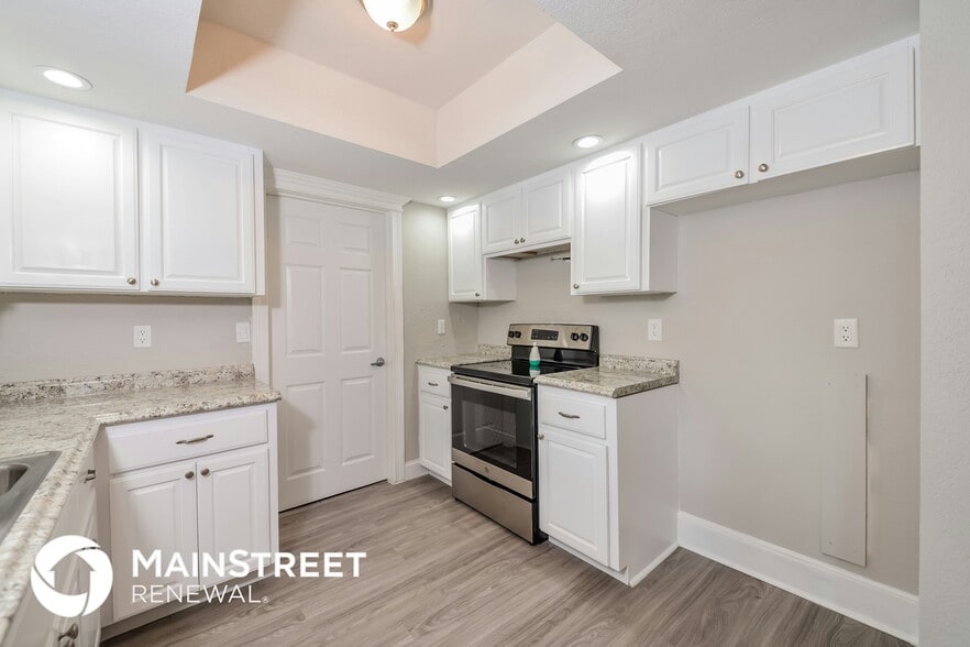 Building Photo - 4820 Camus St