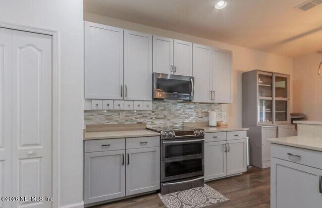 Building Photo - 12459 Sugarberry Way