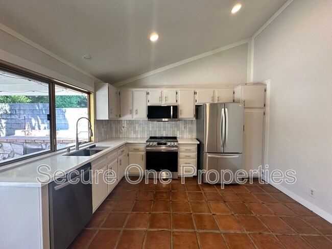 Building Photo - 29476 Trailway Ln