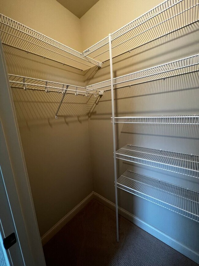 Building Photo - 228 Bayberry Cir