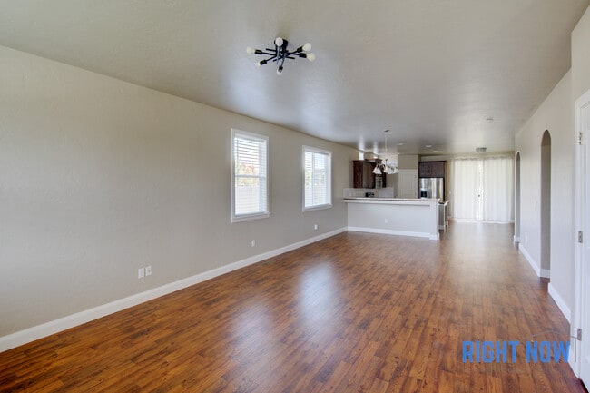 Building Photo - 4648 N Elisha Ave