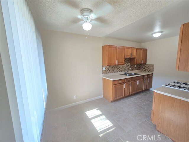 Building Photo - 811 Orchid Ct