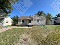 Building Photo - Cute 2 Bedroom with Detached Garage