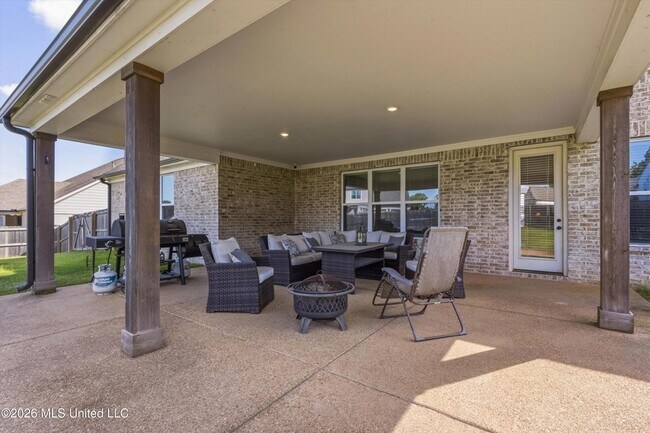 Building Photo - 13738 River Grove Ln