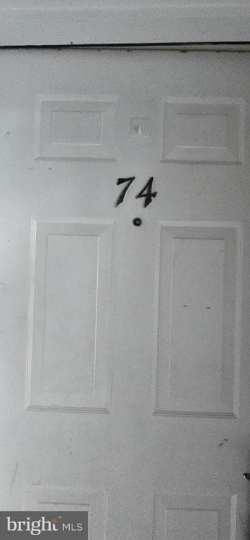 Building Photo - 74 Kenwood Dr