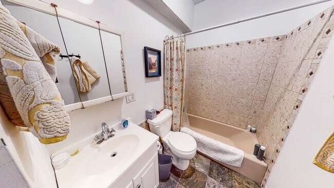 Building Photo - Stunning 1BR in Historic East Rock Building | Exposed Brick | Near Yale SOM