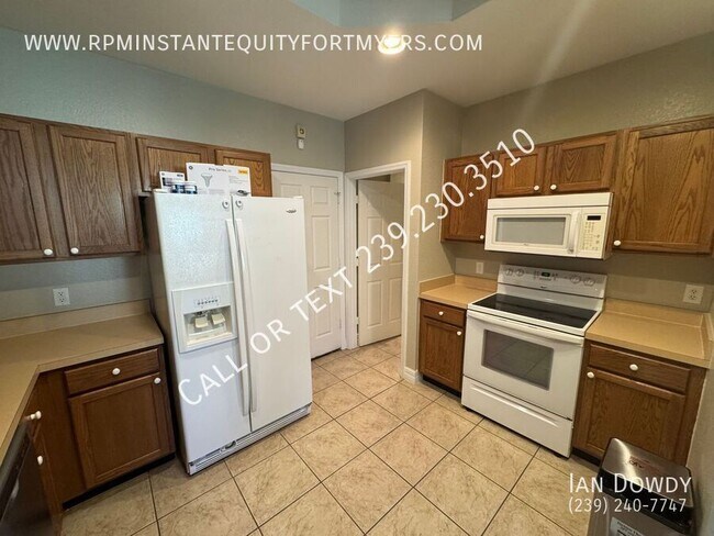 Building Photo - 9837 Catena Way
