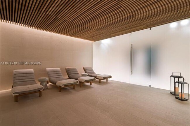 Building Photo - 10201 Collins Ave