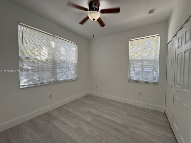 Building Photo - 11362 SW 137th Pl