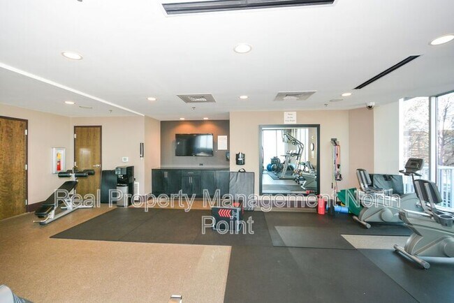 Building Photo - 855 Peachtree St NE