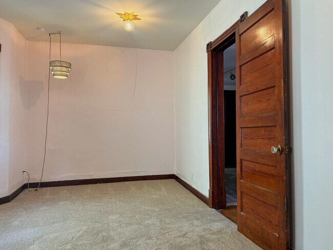 Building Photo - 24 Briggs Ave