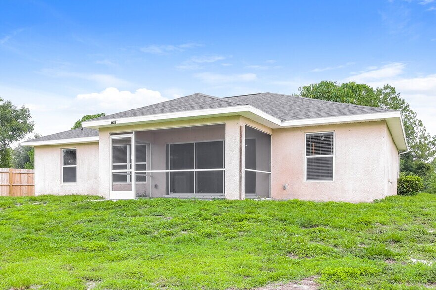 Building Photo - 2601 Darlene Pl