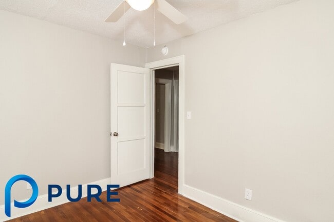 Building Photo - 1 Hillcrest Ave