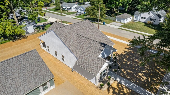 Building Photo - Newly Built 3 Bedroom House w Garage