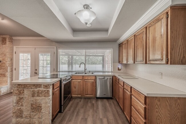 Building Photo - 2890 Elsinor Dr