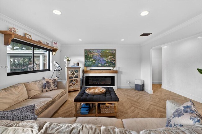 Building Photo - 13441 SW 74th St