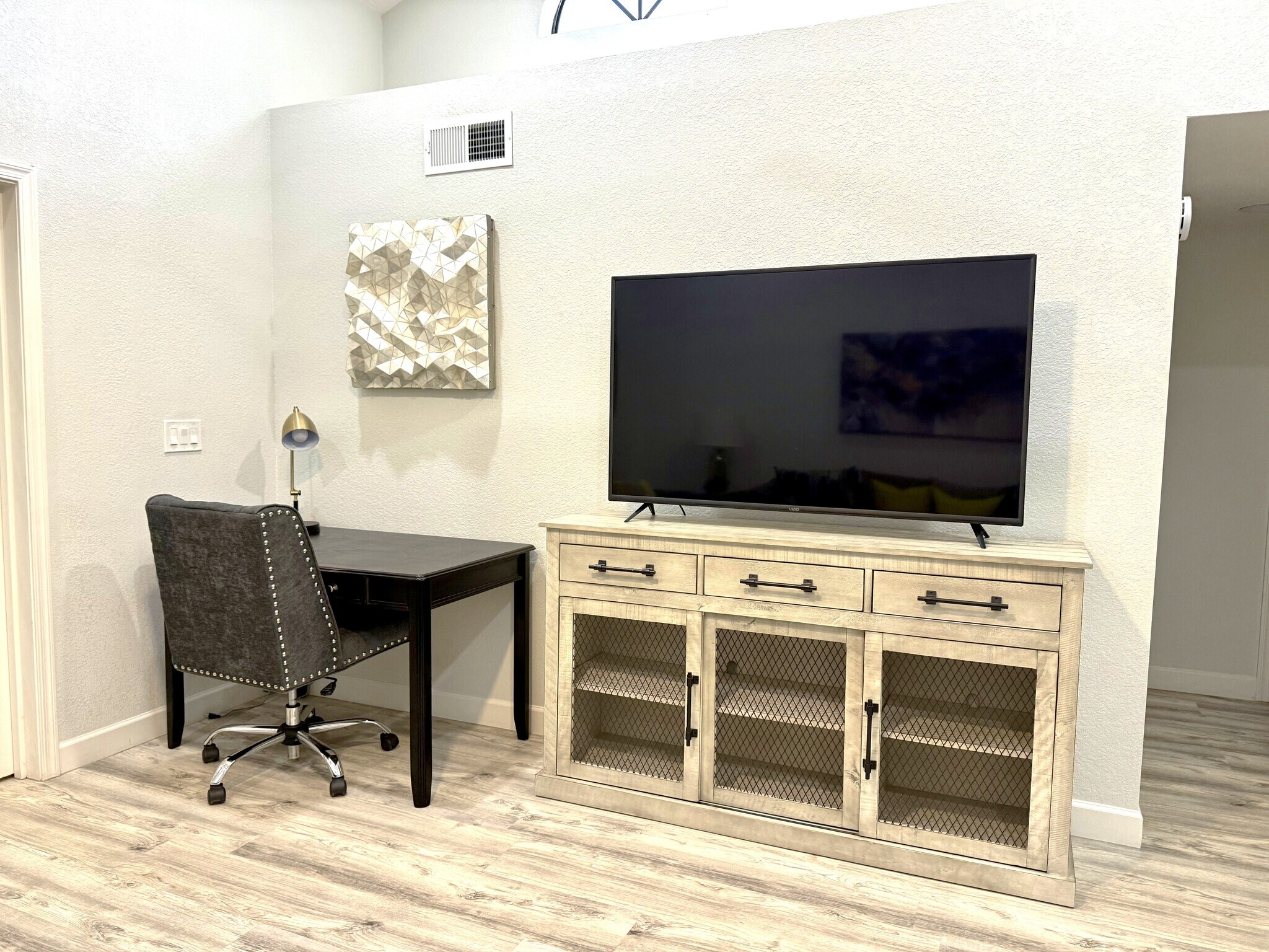 OFFICE DESK & CHAIR - 9040 E Winchcomb Dr