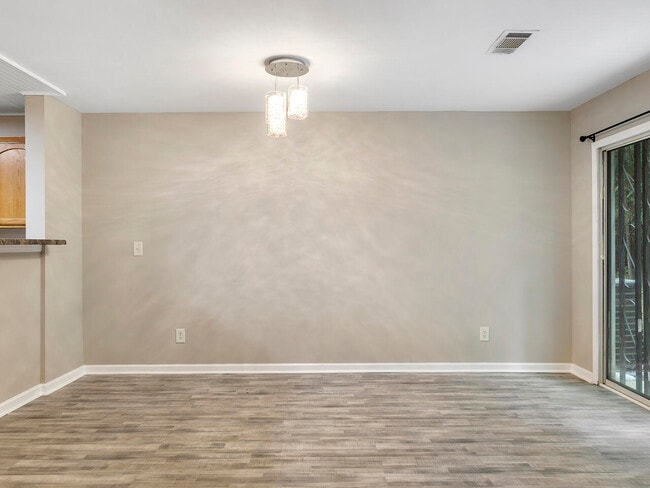 Building Photo - 1465 Maple Valley Ct