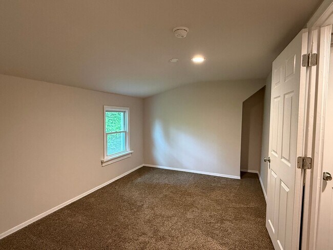 Building Photo - Single Family in Aston, PA