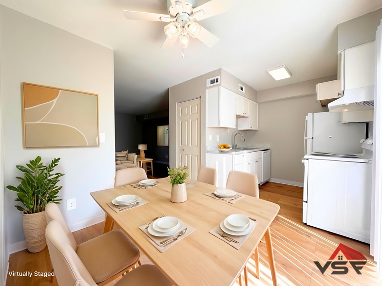 Building Photo - Butler Townhomes
