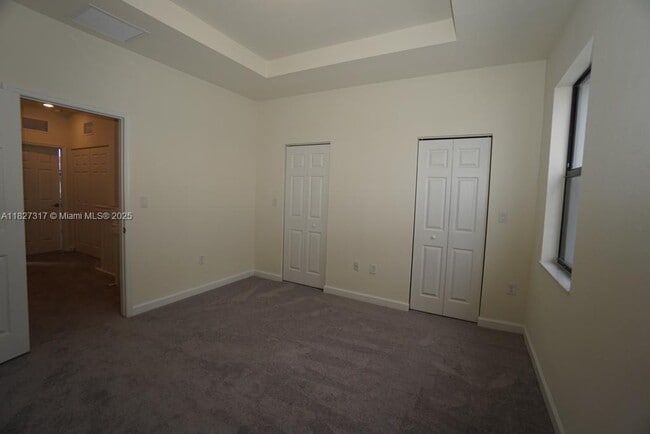 Building Photo - 10911 W 33rd Ln