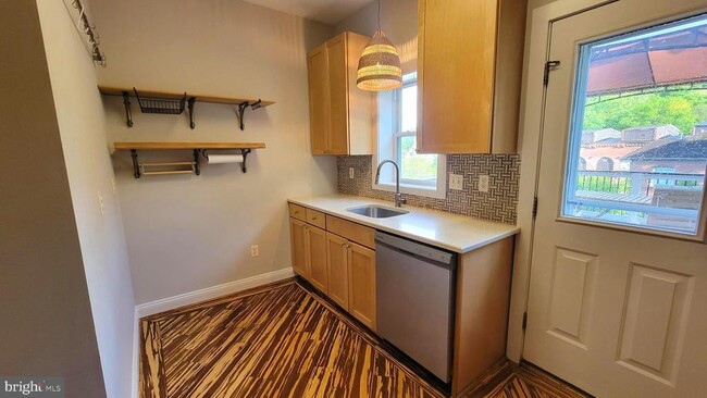 Building Photo - 2057 Druid Park Dr