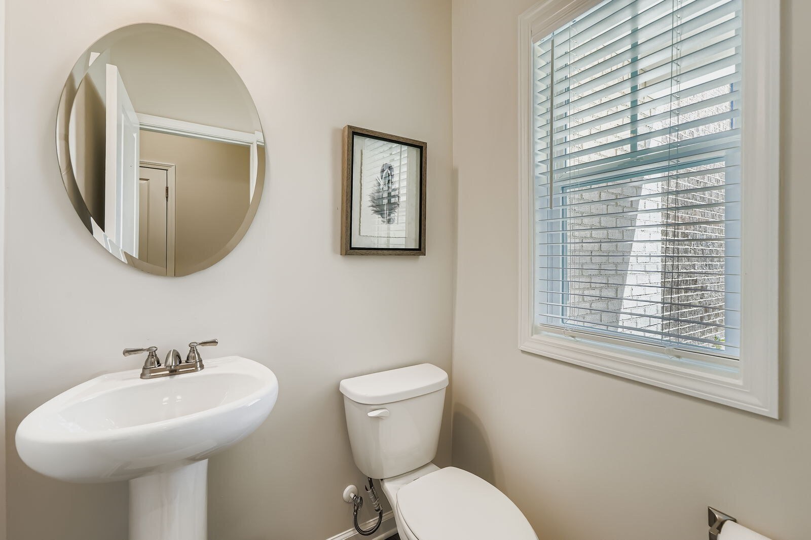 Building Photo - 117 Pyrus Ln