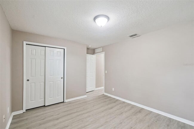 Building Photo - 1030 Bending Oak Trail