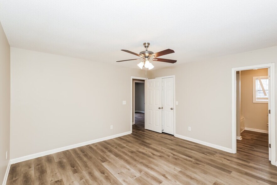 Building Photo - 205 Winchester Dr