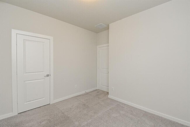 Building Photo - 3024 Myrtle Sunset Dr