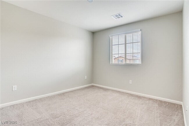 Building Photo - 2517 Bankhurst St