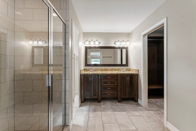 Building Photo - 27 W Stony Bridge Ct