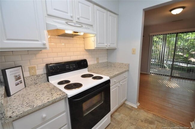 Building Photo - 1133 Schaub Dr