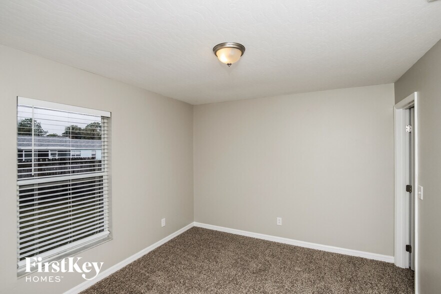 Building Photo - 1278 Ashboro Cir SE