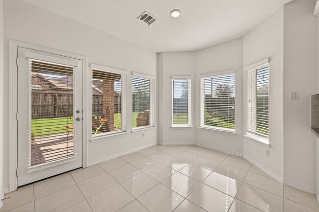 Building Photo - 1006 Grey Dusk Ct