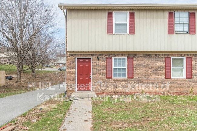 Building Photo - 209 Landings Dr