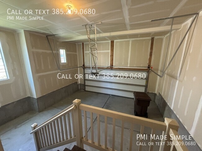 Building Photo - 126 W 3430