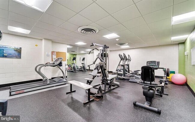 Building Photo - 4242 East-West Hwy