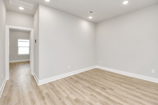 Building Photo - Welcome to the Hickory — Contemporary Comfort, Beautifully Balanced.