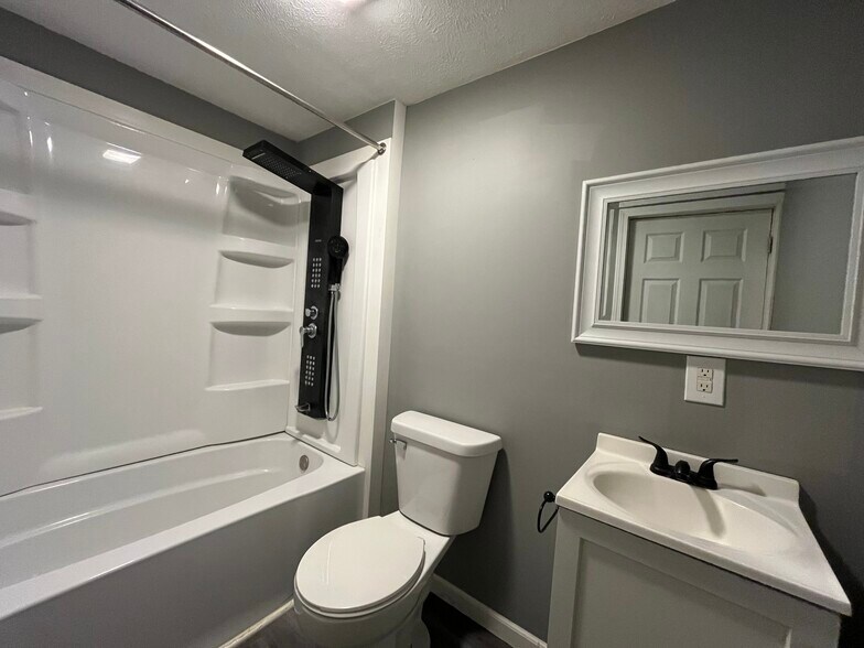 Building Photo - 2018 N 16th St