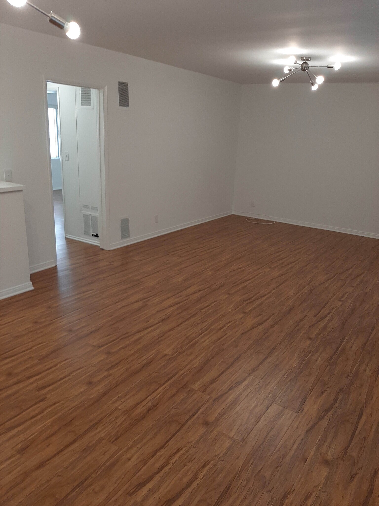 Building Photo - 14804 Dickens St