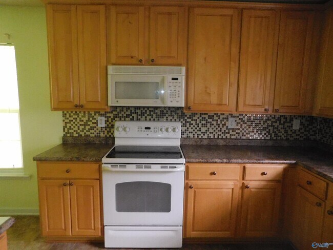 Building Photo - 134 Kendrick Ln