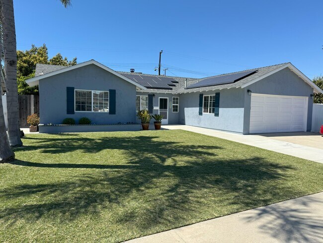 Primary Photo - 14461 Chateau Ln