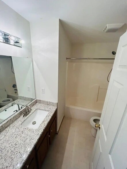 Building Photo - 3209 Friars Walk Ln