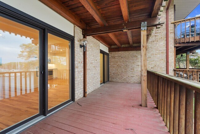 Building Photo - Coming Soon! Waterfront Living in Eastport – Renovated Condo in Severn House