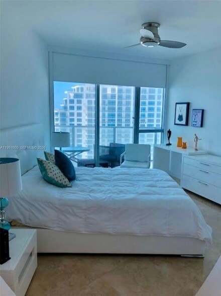 Building Photo - 3101 S Ocean Dr
