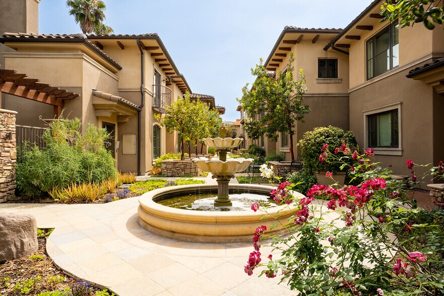 Building Photo - 158 S Sierra Madre Blvd