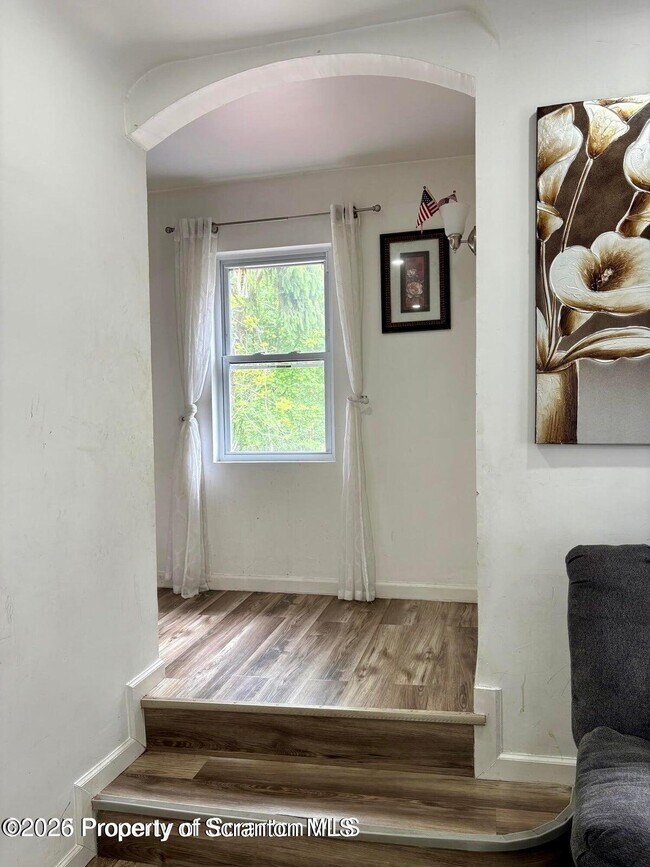 Building Photo - 9 Front St