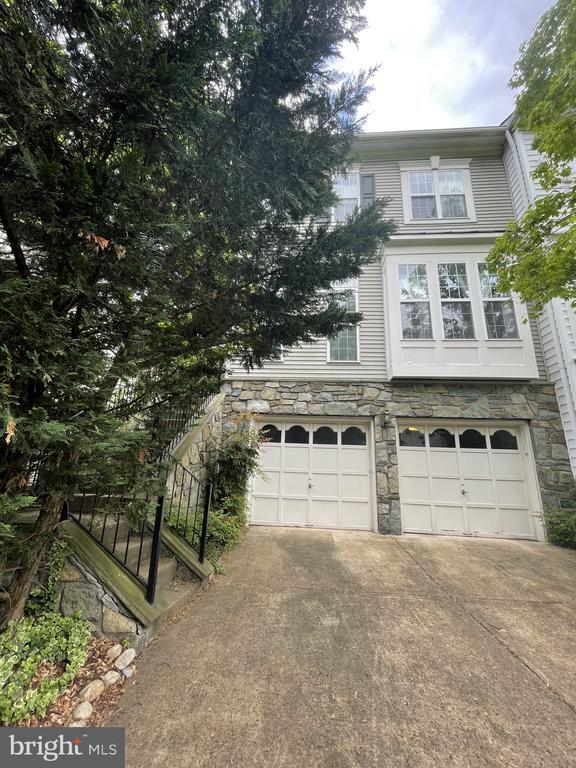 Building Photo - 3826 Watkins Mill Dr